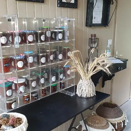 בית אירוח Chez Martine *